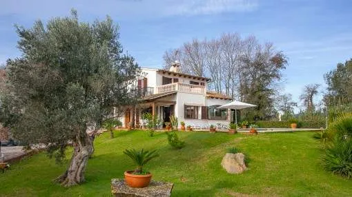 Beautiful finca, modernised a short time ago, with 4 bedrooms, pool and rental licence for 6 persons close to Arta Beautiful finca, modernised a short time ago, with 4 bedrooms, pool and rental licence for 6 persons close to Arta