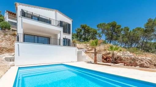Newly-built villa with private pool close to the beach in Cala Santanyí