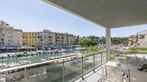Beautiful apartment with views of the harbour in Porto Cristo