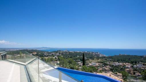 Newly-built duplex apartment with a 140 sqm terrace and tremendous views over Palma and the sea Newly-built duplex apartment with a 140 sqm terrace and tremendous views over Palma and the sea