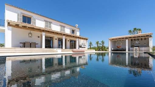 Spectacular new built finca with pool and landscape views in Son Prohens promises pure quality of life Spectacular new built finca with pool and landscape views in Son Prohens promises pure quality of life