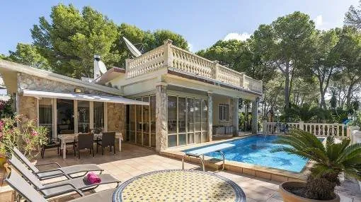 Spacious pool with separate guest apartment in a central location in Paguera Spacious pool with separate guest apartment in a central location in Paguera