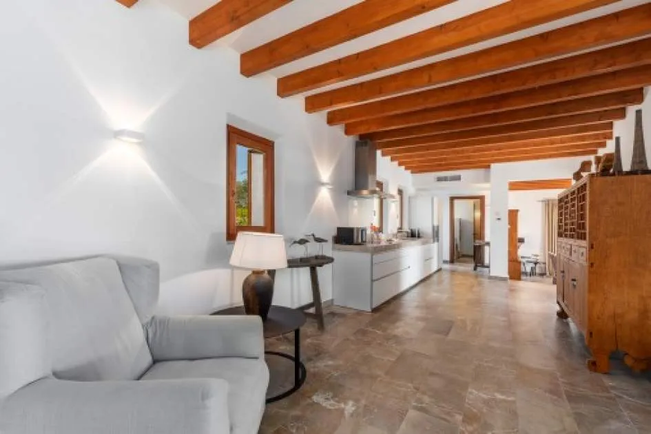 Unique, sophisticated finca-property in Porreres with touristic rental licence and panoramic views over Mallorca