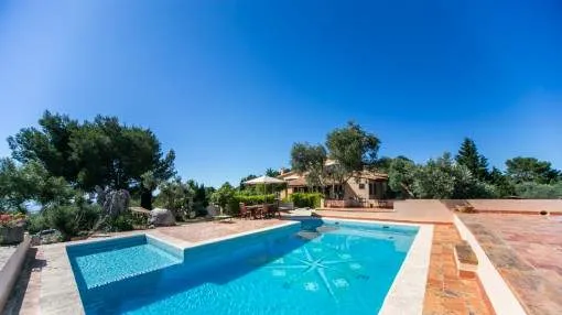 Villa with wonderful views and 2 guest houses in Valldemosa Villa with wonderful views and 2 guest houses in Valldemosa