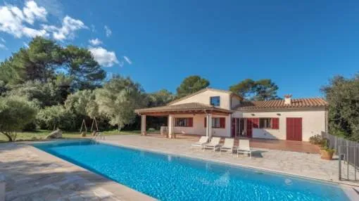 Independent villa, with holiday rental license for 8 people in a quiet and well-connected area in Canyamel Independent villa, with holiday rental license for 8 people in a quiet and well-connected area in Canyamel