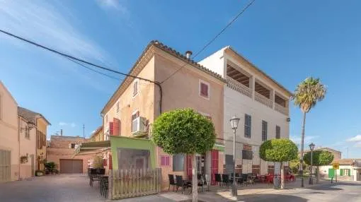 Charming cafeteria and apartment located in the heart of Son Carrio Charming cafeteria and apartment located in the heart of Son Carrio
