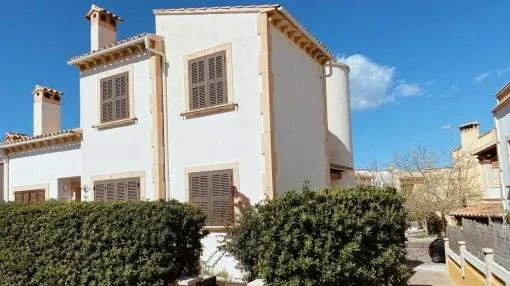 Wonderful 3-storey villa close to the sea in Colonia de San Pedro Wonderful 3-storey villa close to the sea in Colonia de San Pedro