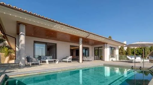 Elegant, barrier-free, south-west facing villa with views over the golf course in Son Vida for first-occupancy