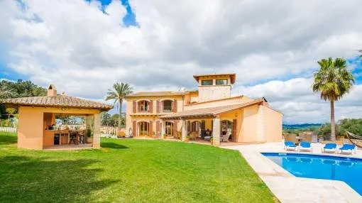 Quietly situated finca with panoramic views in Sant Joan Quietly situated finca with panoramic views in Sant Joan