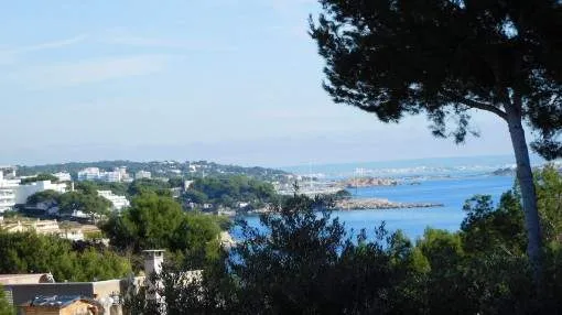 Building plot with part sea views in a quiet area in Palmanova close to the beach