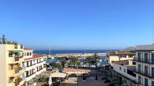 Grand, spacious penthouse with views over the harbour, top-quality, and parking space in Cala Ratjada Grand, spacious penthouse with views over the harbour, top-quality, and parking space in Cala Ratjada