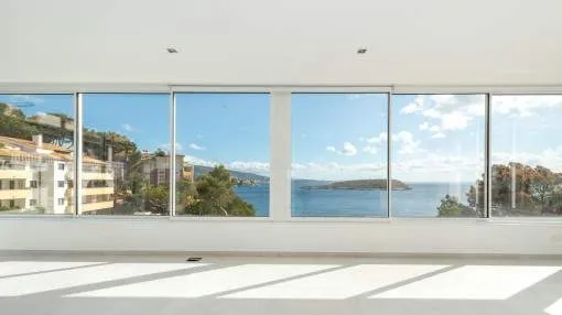 Light-flooded duplex apartment with sea views and sea-access in Cala Vinyas Light-flooded duplex apartment with sea views and sea-access in Cala Vinyas