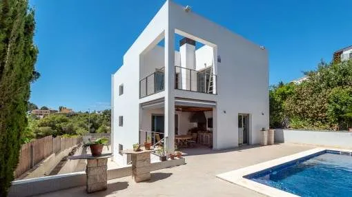 Modern villa with pool and sea views in Palma