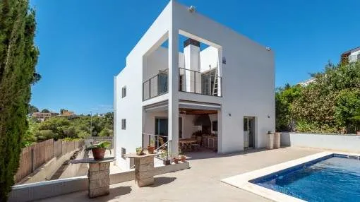 Modern villa with pool and sea views in Palma Modern villa with pool and sea views in Palma