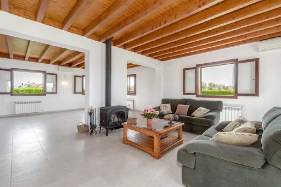 Magnificent oil-producing Finca with a large, brand-new house, only minutes from Palma