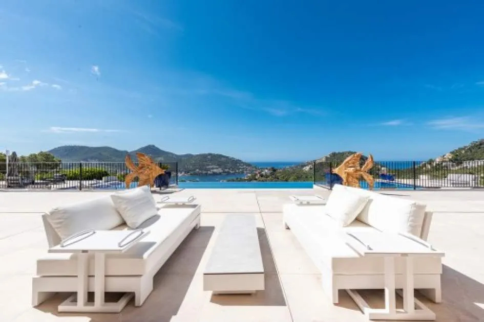 An exceptional, unique property with panoramic views in Puerto de Andratx