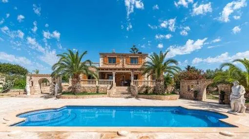 Charming Mediterranean finca with touristic rental licence near to Cala d'Or