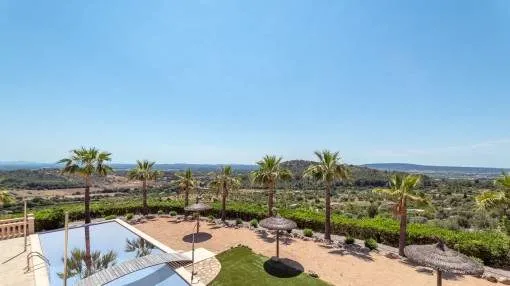 Natural stone finca with outstanding panoramic views and large guest house in Alaro Natural stone finca with outstanding panoramic views and large guest house in Alaro