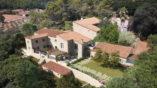Authentic Mallorcan property from the XXI century in Orient with key-in-hand restoration and refurbishment project