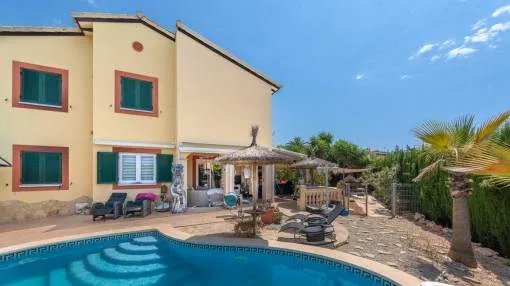 Modern, spacious semi-detached house with garden and pool in Porto Cristo Novo