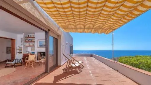 Fantastic sea view villa located in a privileged area of ​​Cala Gat