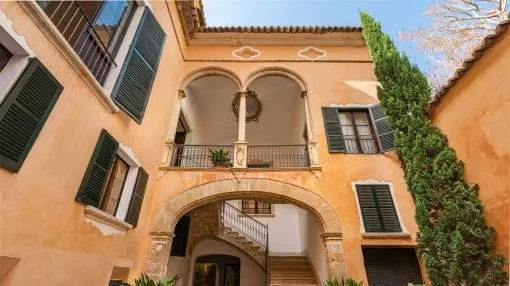 Exclusive apartment in a mansion dating from 1815 in Palma's old town