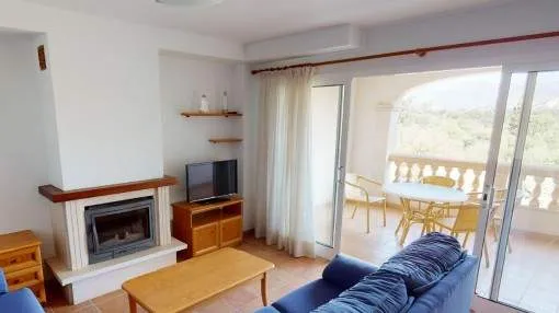 Corner terrace house with views of the Tramuntana with holiday rental licence in Buger