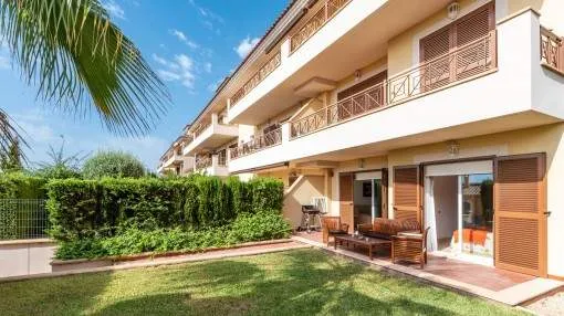 Beautiful garden-apartment in a well-maintained residential complex with communal pool in Calas de Mallorca