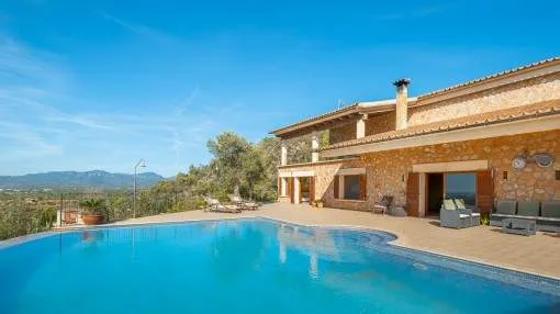 Unique finca-property between Bunyola and Santa Maria with panoramic views over the bay of Palma Unique finca-property between Bunyola and Santa Maria with panoramic views over the bay of Palma