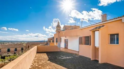 Large village-house with views and ample possibilities in Santa Eugenia-purchase