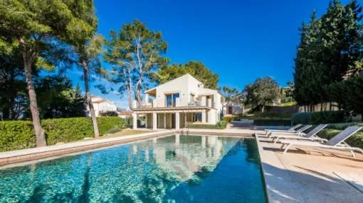 Modernised villa with contemporary architecture on a very large plot with holiday rental licence in Bonaire Modernised villa with contemporary architecture on a very large plot with holiday rental licence in Bonaire