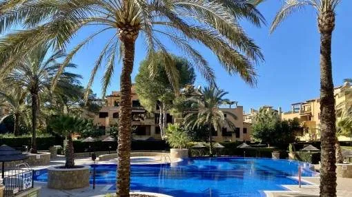 Spacious ground-floor apartment with wonderful garden and communal pool in Puig de Ros
