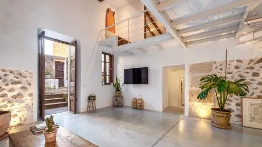 Modern town house with large garden in Esporles Modern town house with large garden in Esporles