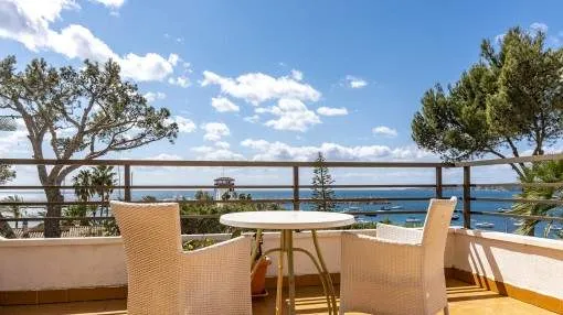 Apartment with magnificent sea views in an high-quality residential area in Portals Nous