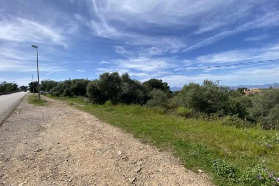 Beautiful building plot with sea views in Bellavista