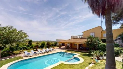 Finca with panoramic views and touristic rental licence near Playa de Muro