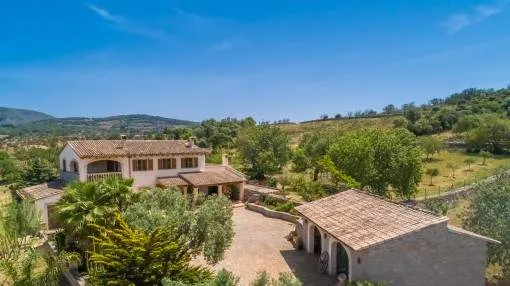 Wonderful country estate with exceptional views and ample possibilities in Arta