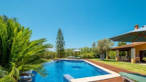 Exclusive finca with touristic rental licence, absolute privacy and breathtaking views between Selva and Inca Exclusive finca with touristic rental licence, absolute privacy and breathtaking views between Selva and Inca