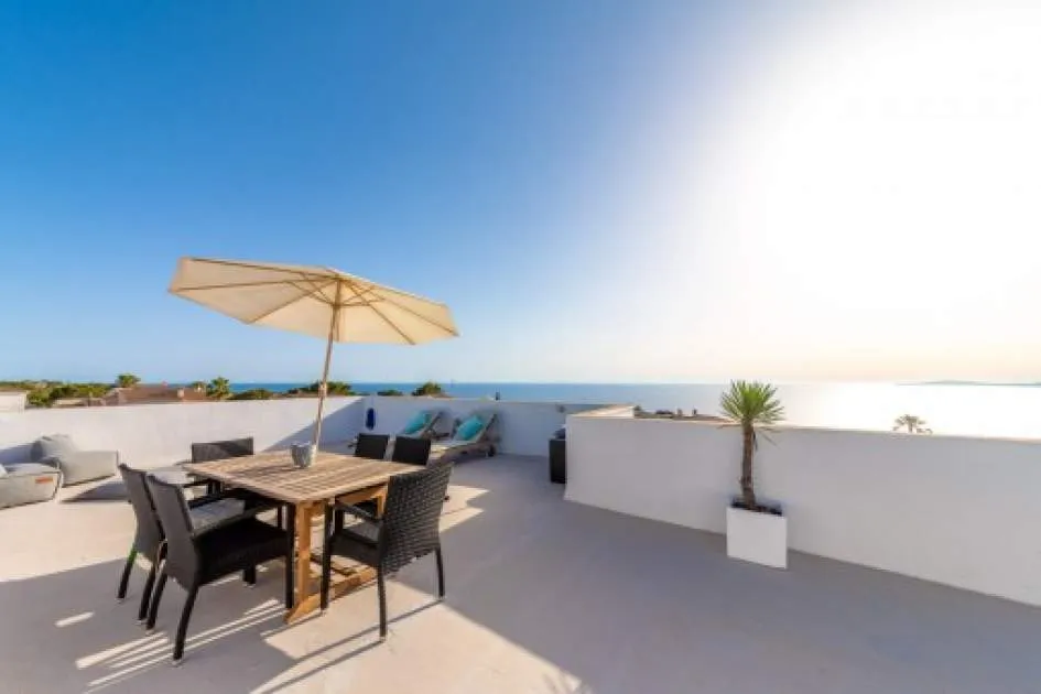 More sea is impossible - roof-terrace apartment with breathtaking views in Palma, Bahia Grande