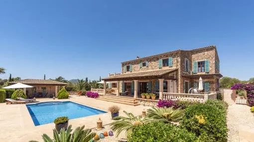 Very well maintained and high quality equipped country finca with sea view in Espinagar Very well maintained and high quality equipped country finca with sea view in Espinagar