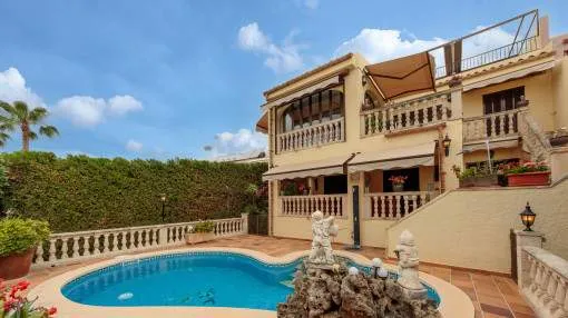 Wonderful villa in Alcanada with sea views