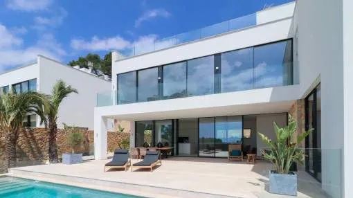 Modern designer villa with infinity pool and sea views in Palma