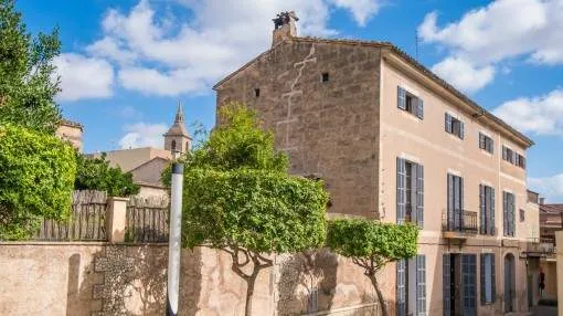 Manor house of the magnate Juan March Ordinas in Santa Margalida Manor house of the magnate Juan March Ordinas in Santa Margalida