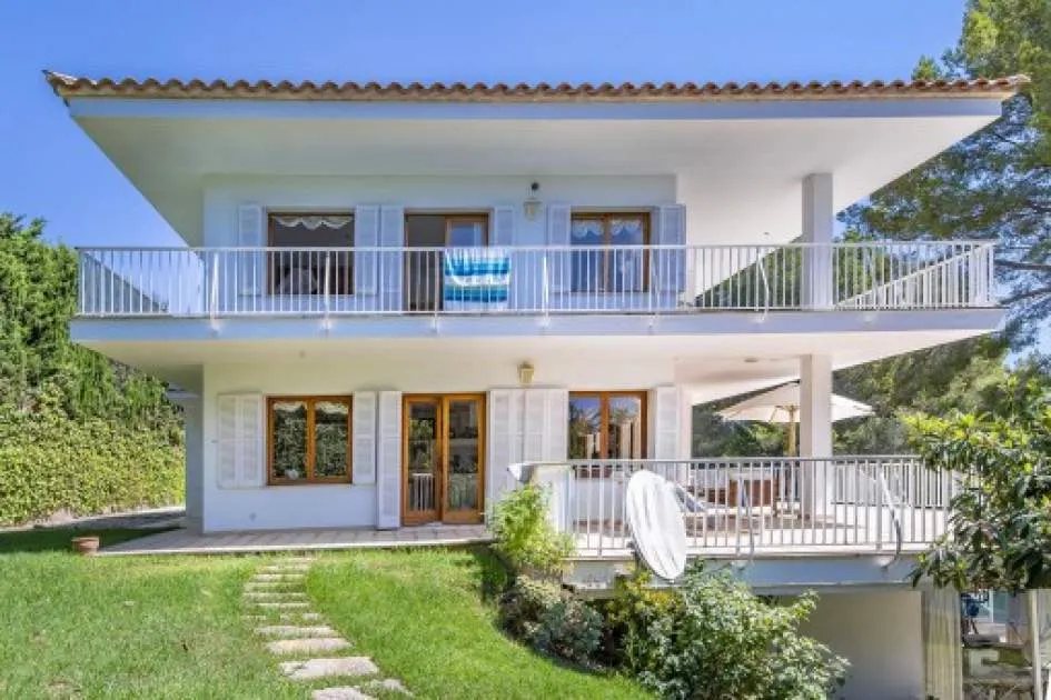 Exceptional investment opportunity with sea views, close to the golf course in Son Vida