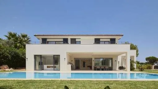 Noble, newly-built villa with infinity pool in Santa Ponsa