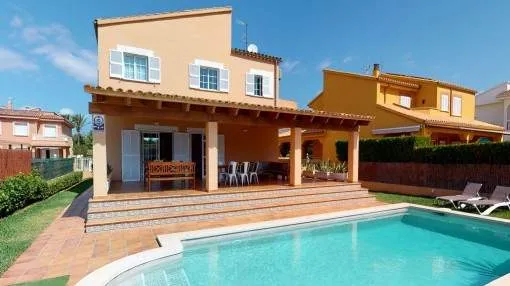 Holiday villa with touristic rental licence within walking distance of the sea and the old-town district of Alcudia