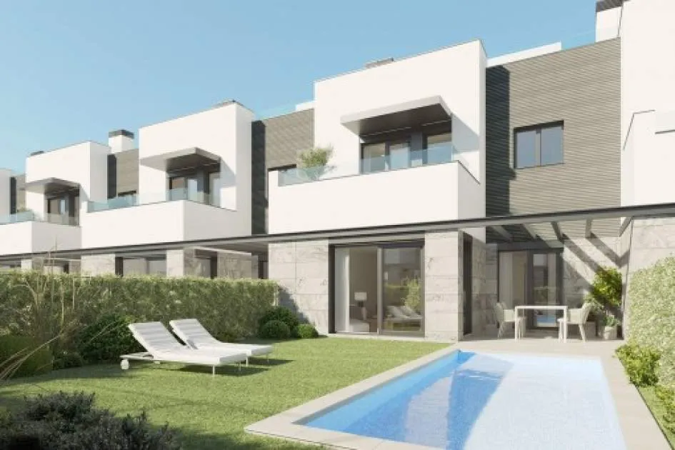 Exclusive passive-terraced houses on the Playa de Palma