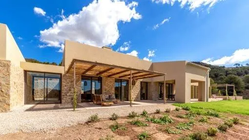 Newly-built finca with breathtaking views, absolute privacy, high-end finishings in Manacor Newly-built finca with breathtaking views, absolute privacy, high-end finishings in Manacor