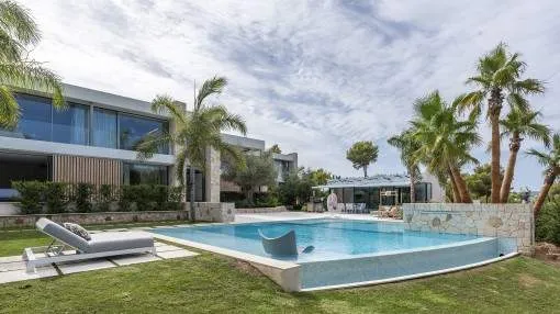 Luxurious Mediterranean villa with pool-house in Santa Ponsa Luxurious Mediterranean villa with pool-house in Santa Ponsa