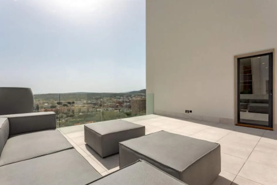 High-quality modern apartment with 2 terraces in a newly-built residential complex in Santa Ponsa